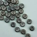 Sundance Metallic Accents - Silver Daisy